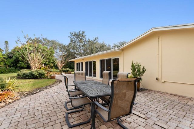 8107 Damascus Drive, Palm Beach Gardens, FL 33418