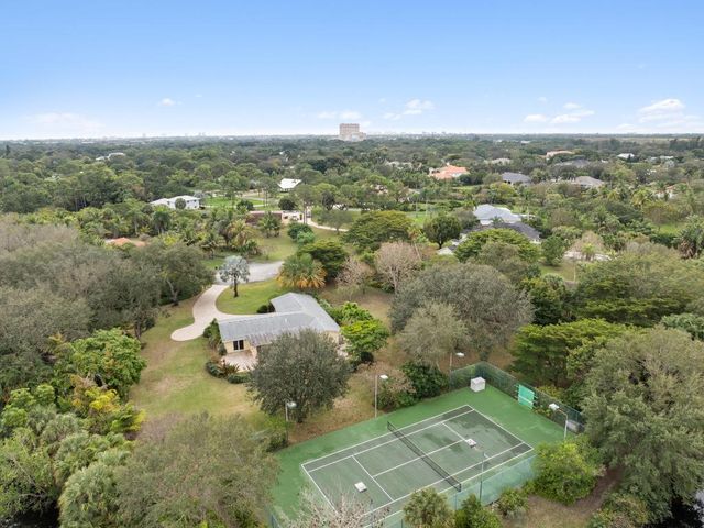 8107 Damascus Drive, Palm Beach Gardens, FL 33418