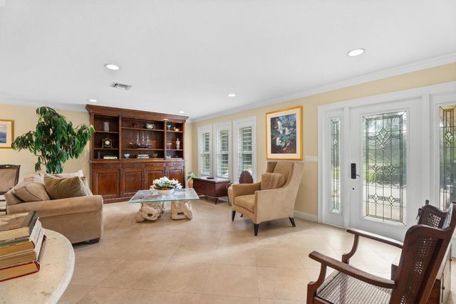 8107 Damascus Drive, Palm Beach Gardens, FL 33418