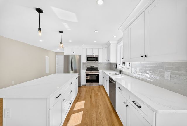 59 Bellflower Road 59, Billerica, MA 01821