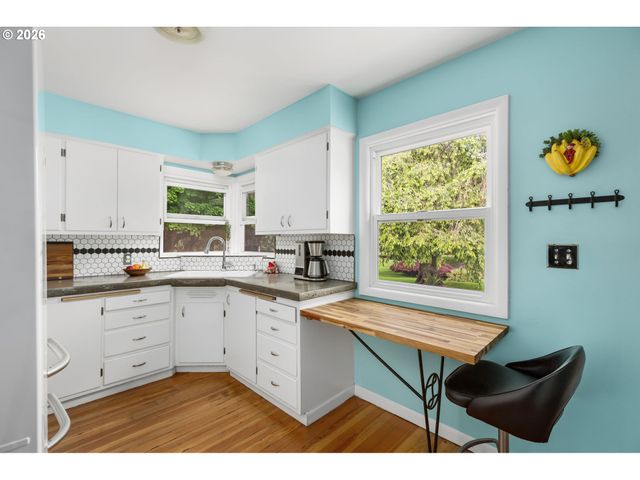 6110 Ne 41ST Ave, Portland, OR 97211