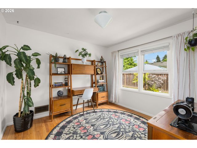 6110 Ne 41ST Ave, Portland, OR 97211