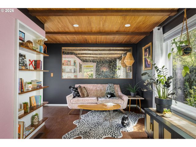 6110 Ne 41ST Ave, Portland, OR 97211