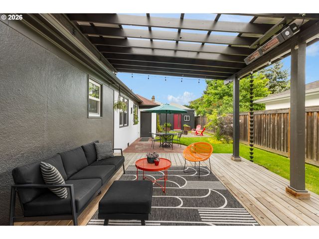 6110 Ne 41ST Ave, Portland, OR 97211