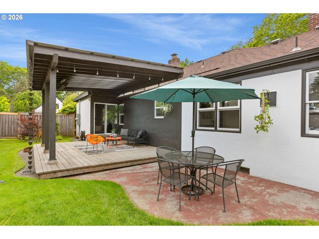 6110 Ne 41ST Ave, Portland, OR 97211