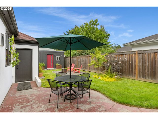 6110 Ne 41ST Ave, Portland, OR 97211