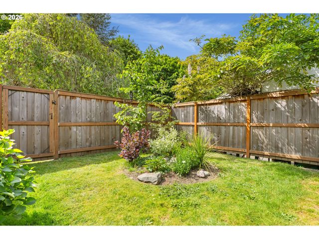 6110 Ne 41ST Ave, Portland, OR 97211