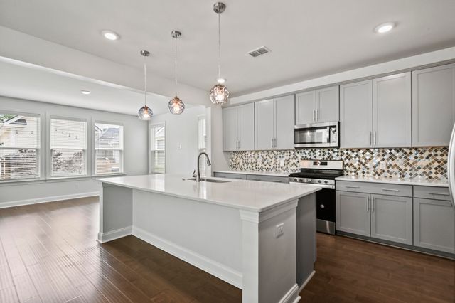 165 Rowans Creek Drive, Charleston, SC 29492