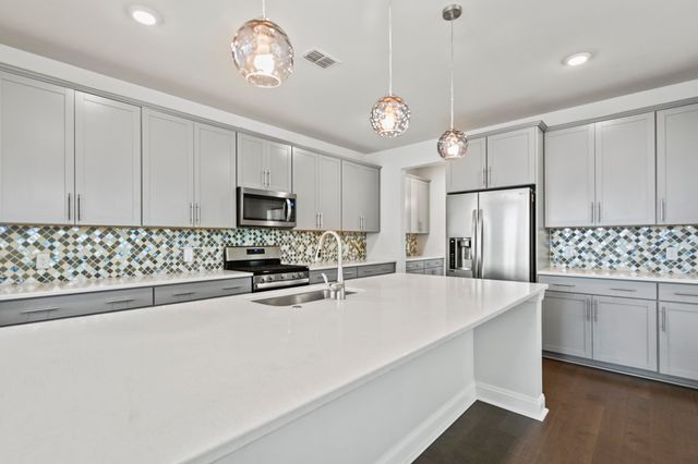 165 Rowans Creek Drive, Charleston, SC 29492