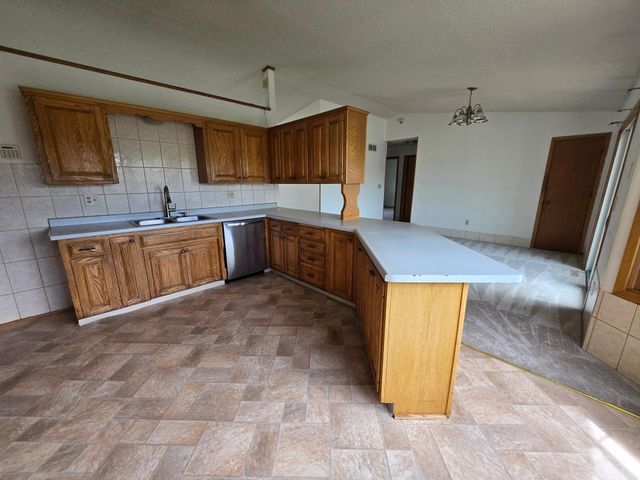 7670 18th Avenue NW, Rochester, MN 55901