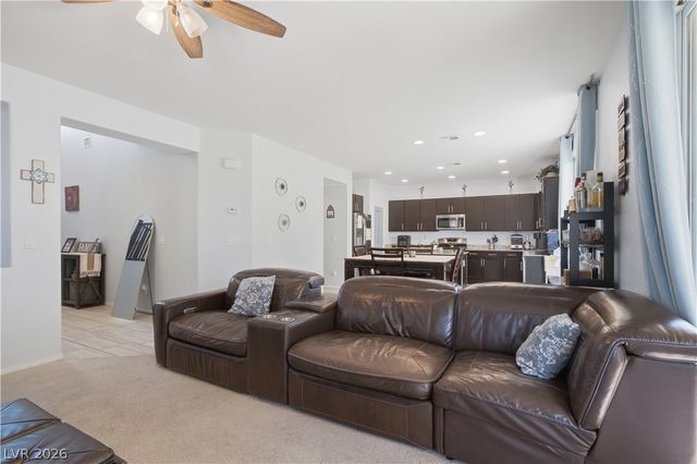 328 Baxters Bay Street, North Las Vegas, NV 89084