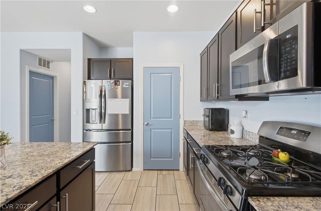 328 Baxters Bay Street, North Las Vegas, NV 89084