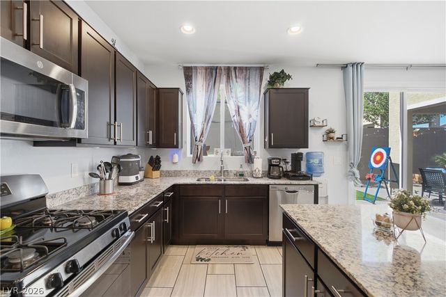 328 Baxters Bay Street, North Las Vegas, NV 89084