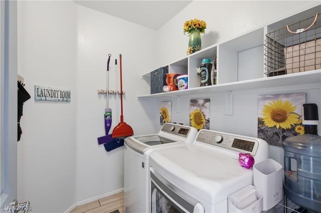 328 Baxters Bay Street, North Las Vegas, NV 89084