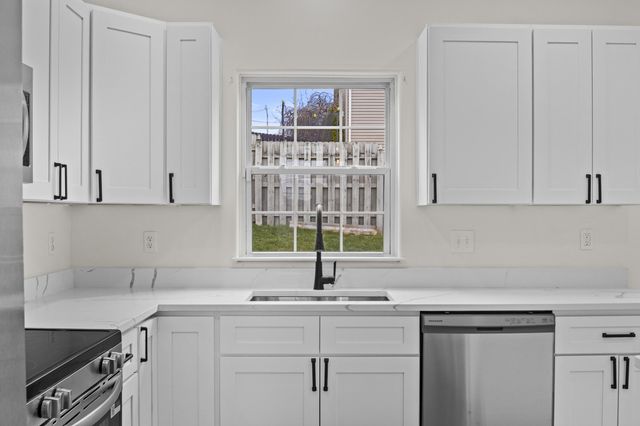 113 Eric Court, Nicholasville, KY 40356