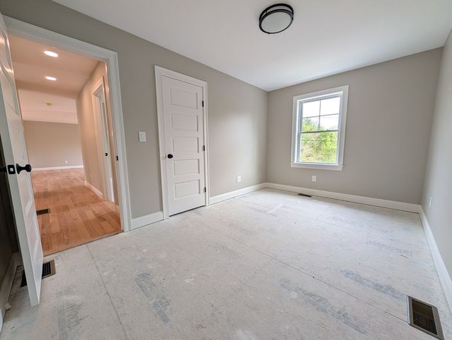 5 Tyler Ave, Wareham, MA 02538