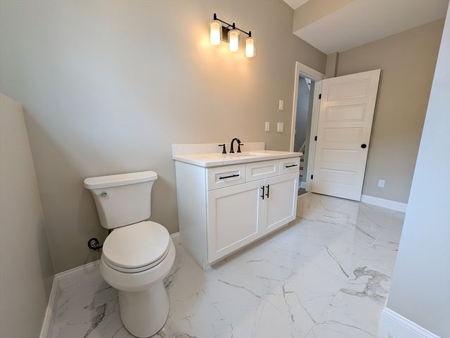 5 Tyler Ave, Wareham, MA 02538
