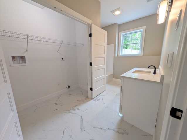 5 Tyler Ave, Wareham, MA 02538