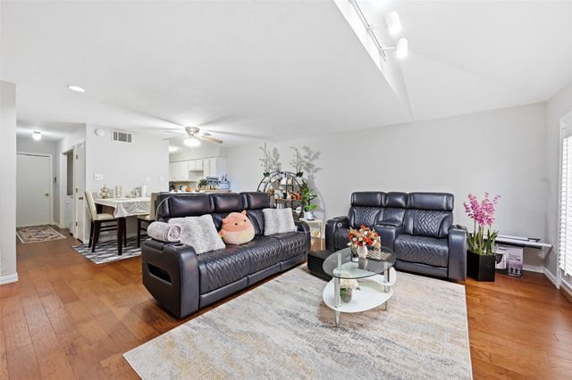 104 Morrow Drive, Bedford, TX 76021