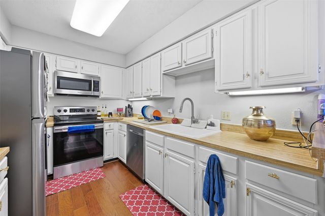 104 Morrow Drive, Bedford, TX 76021