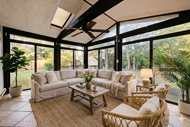 3803 Bigelow Dr, Jeffersontown, KY 40299