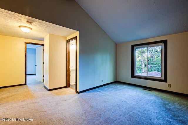 3803 Bigelow Dr, Jeffersontown, KY 40299