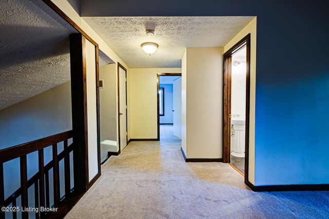 3803 Bigelow Dr, Jeffersontown, KY 40299