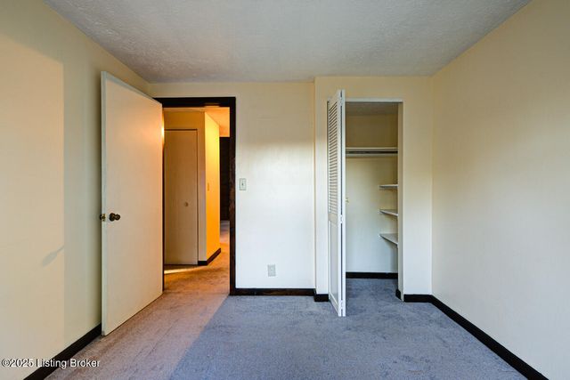 3803 Bigelow Dr, Jeffersontown, KY 40299