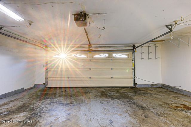 3803 Bigelow Dr, Jeffersontown, KY 40299