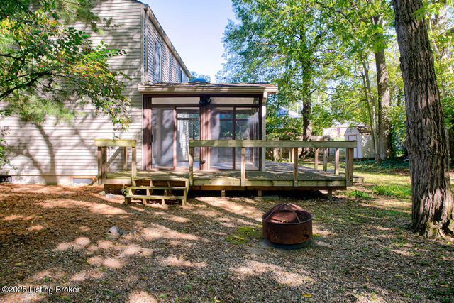 3803 Bigelow Dr, Jeffersontown, KY 40299