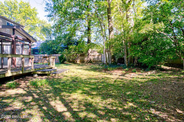 3803 Bigelow Dr, Jeffersontown, KY 40299