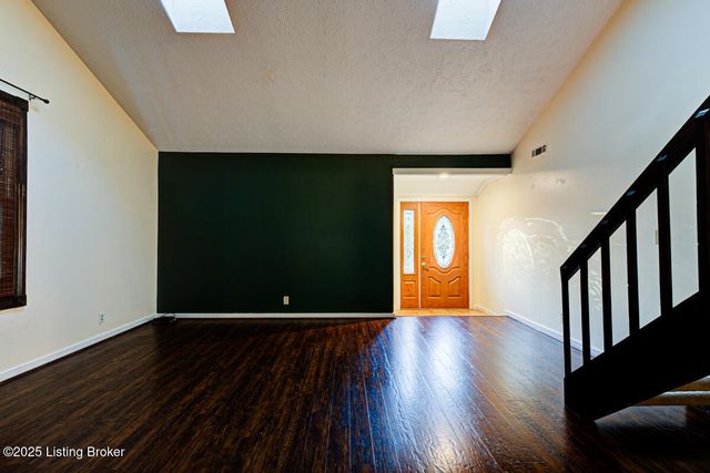 3803 Bigelow Dr, Jeffersontown, KY 40299