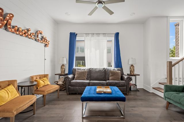 819 Vibe Pl, Nashville, TN 37216