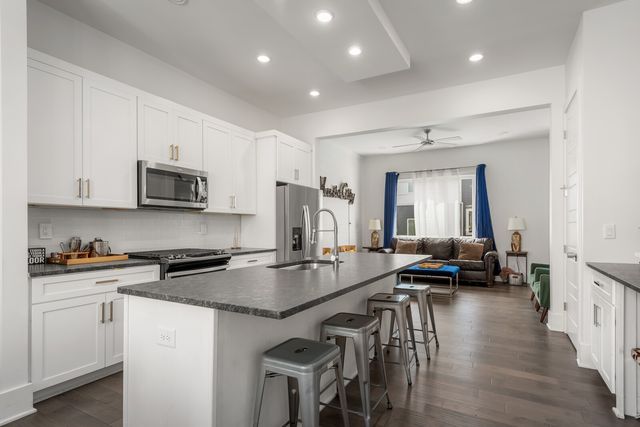 819 Vibe Pl, Nashville, TN 37216