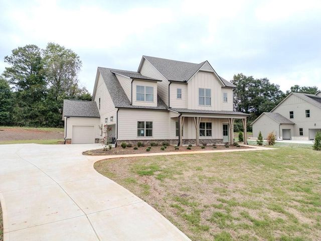 388 Races Road, Hoschton, GA 30548