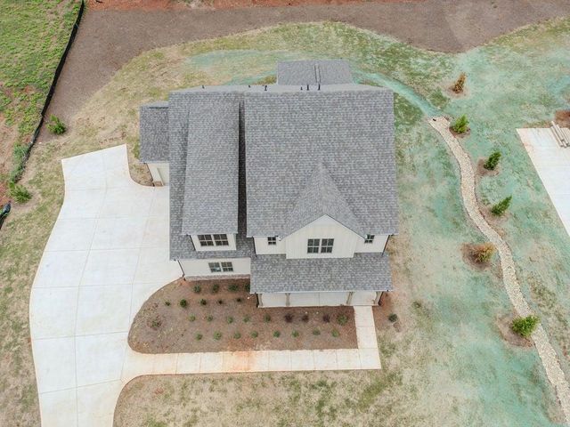 388 Races Road, Hoschton, GA 30548