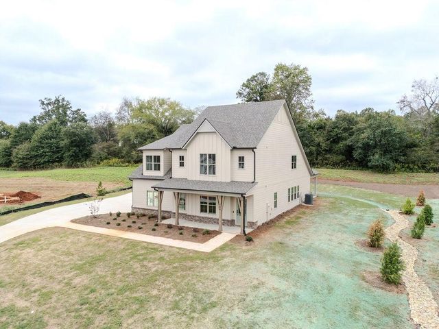 388 Races Road, Hoschton, GA 30548