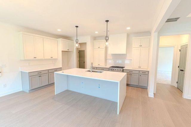 388 Races Road, Hoschton, GA 30548