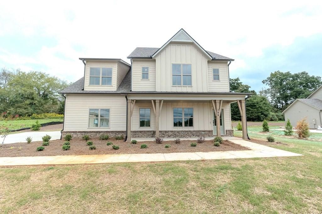 388 Races Road, Hoschton, GA 30548