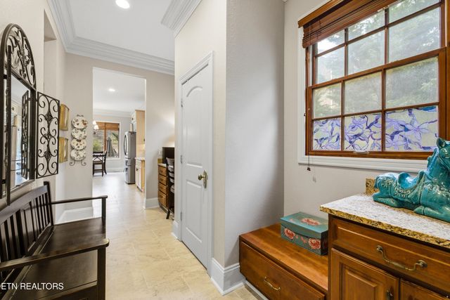 1818 Calgary Falls Lane, Knoxville, TN 37931