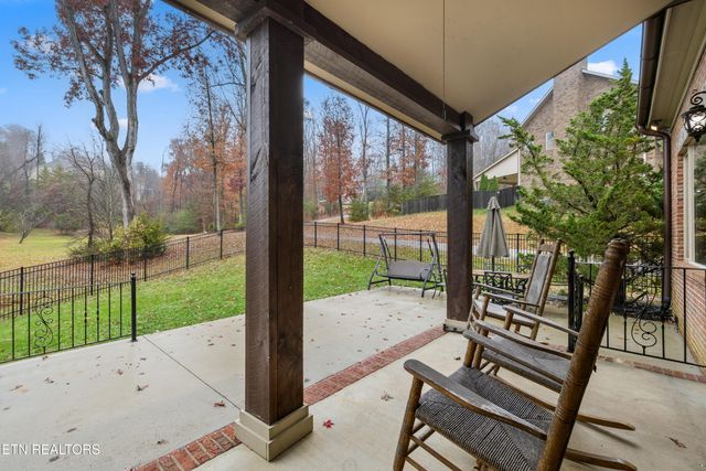 1818 Calgary Falls Lane, Knoxville, TN 37931