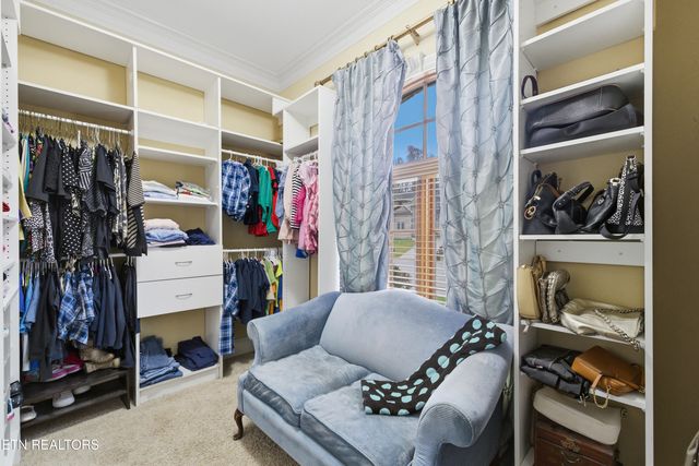 1818 Calgary Falls Lane, Knoxville, TN 37931