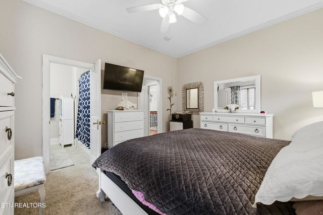 1818 Calgary Falls Lane, Knoxville, TN 37931