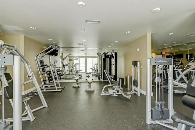 3505 Sage Road 207, Houston, TX 77056