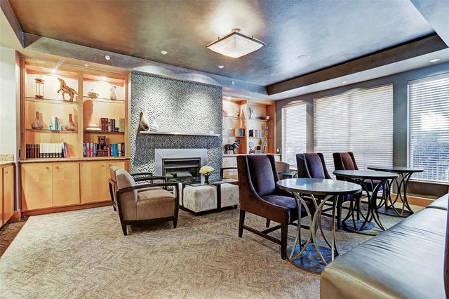 3505 Sage Road 207, Houston, TX 77056