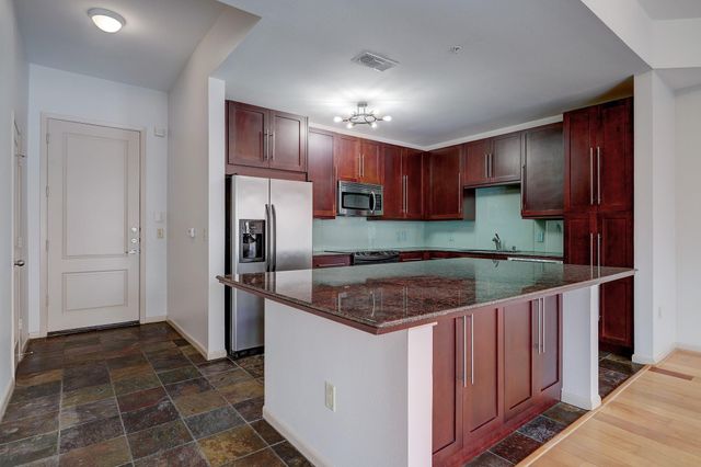 3505 Sage Road 207, Houston, TX 77056