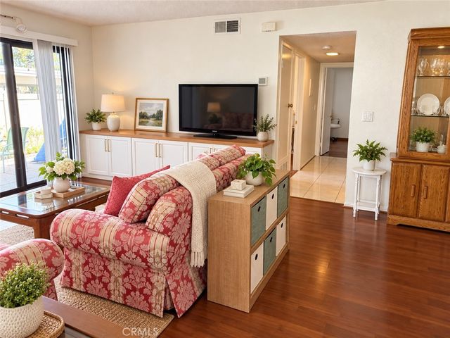171 Tarocco, Irvine, CA 92618