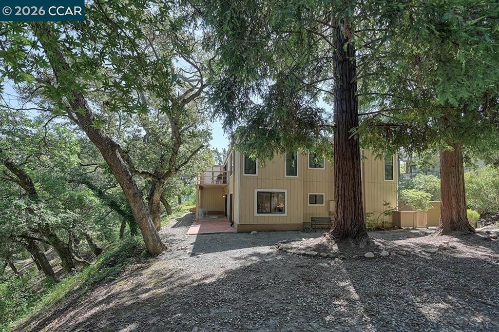 Image 22 of property listing at 1332 Running Springs Rd 2, Walnut Creek, CA 94595
