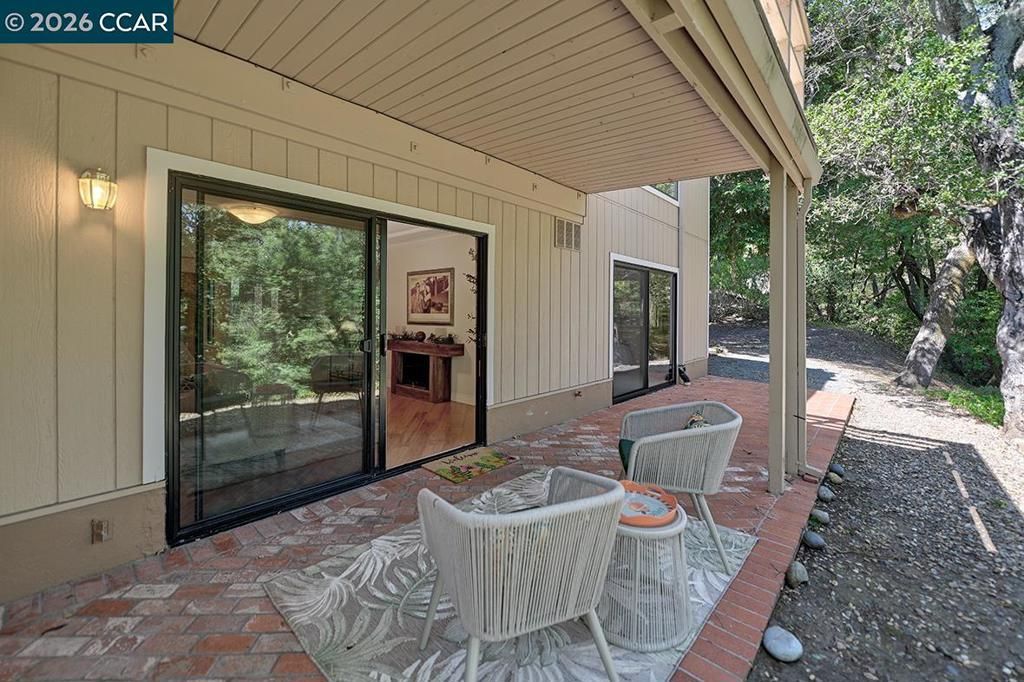 Image 24 of property listing at 1332 Running Springs Rd 2, Walnut Creek, CA 94595