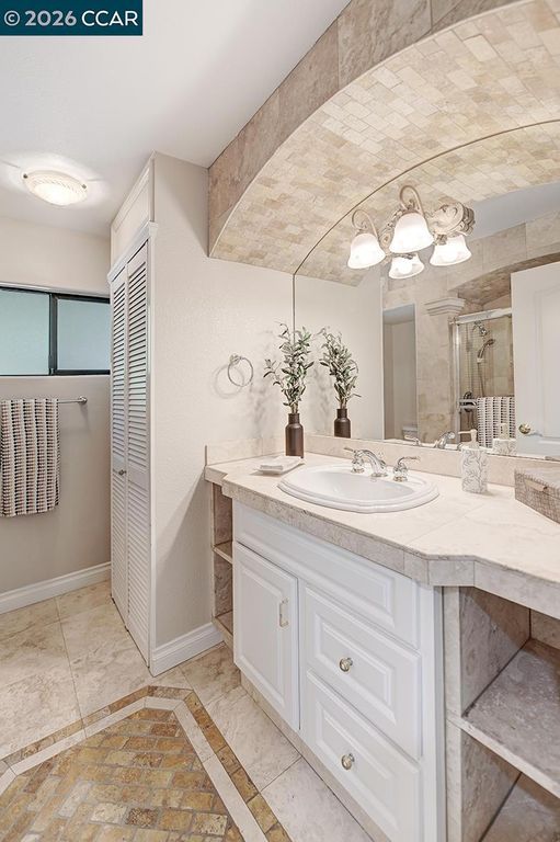 Image 35 of property listing at 1332 Running Springs Rd 2, Walnut Creek, CA 94595